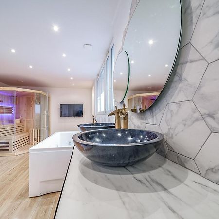 L'Evasion - Sauna Jacuzzi Cinema Tours Eksteriør billede
